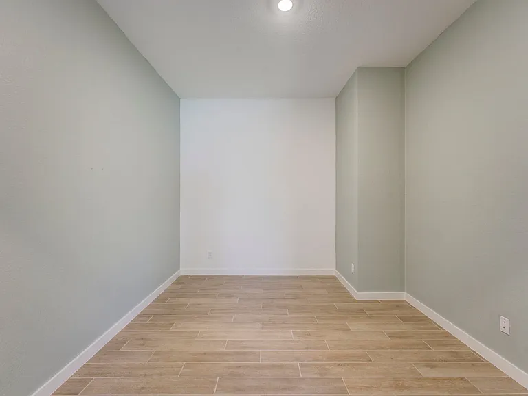 19708 Weathervane Way — Photo 5
