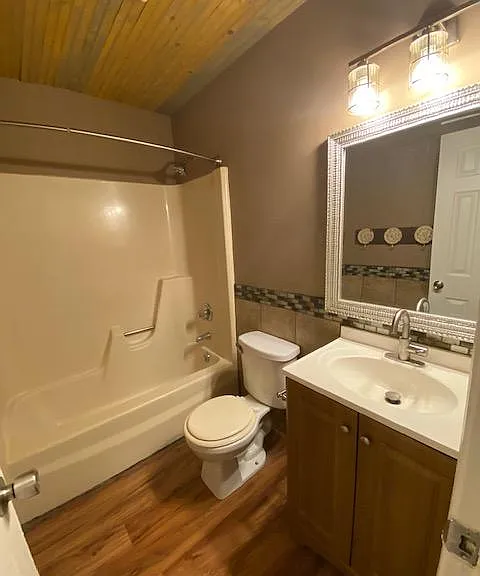 4295 Brownsboro Rd #8 — Photo 6