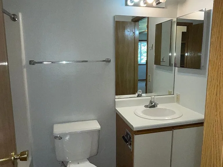 1210 Clover Ridge Ct — Photo 17