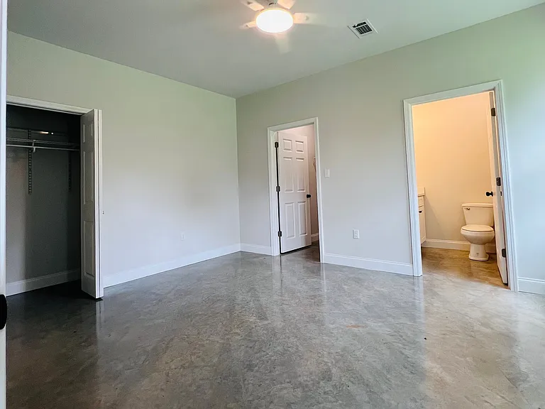 260 N 3rd St — Photo 8