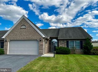 8 Kelhigh Dr, Chambersburg, PA 17201