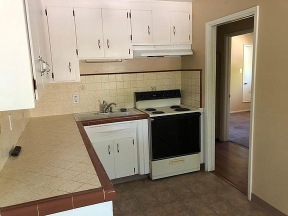 3rd image of 1430 27th St