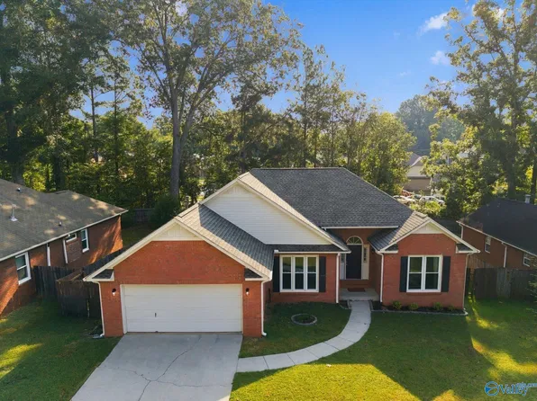 221 Jarrett Ln, Madison, AL 35758