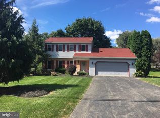 2545 Rosenberry Rd, Gilbertsville, PA 19525