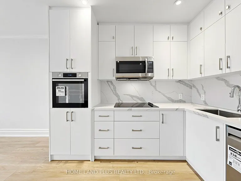 919 Avenue Rd #3 — Photo 7