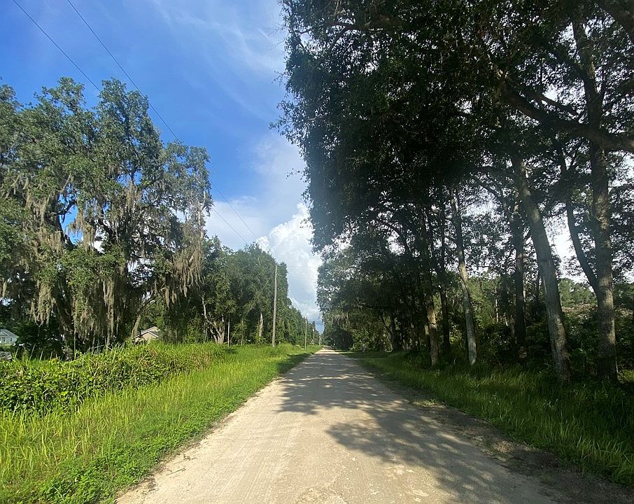 2nd image of  NW 162nd St