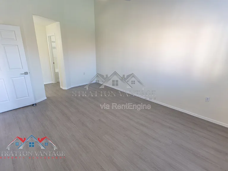10401 N 52nd St #226 — Photo 19