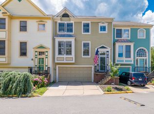 203 Town Branch Ter SW, Leesburg, VA 20175