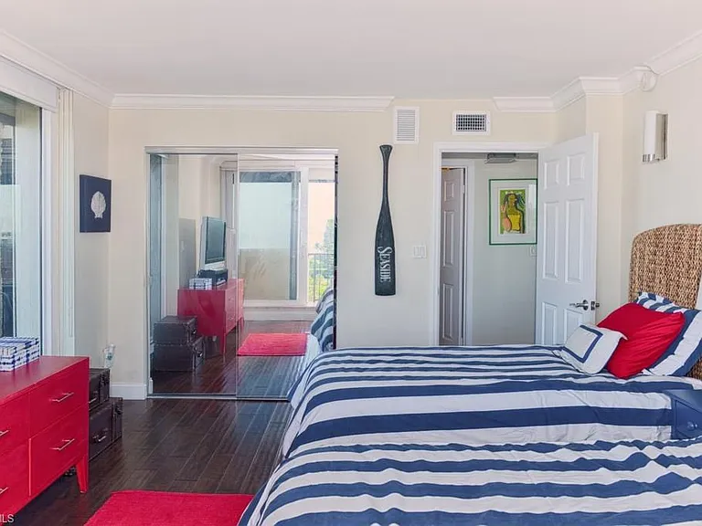4001 Gulf Shore Blvd N #707 — Photo 21