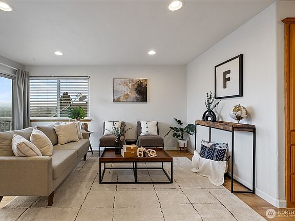 3rd image of 2411 E 13th Street