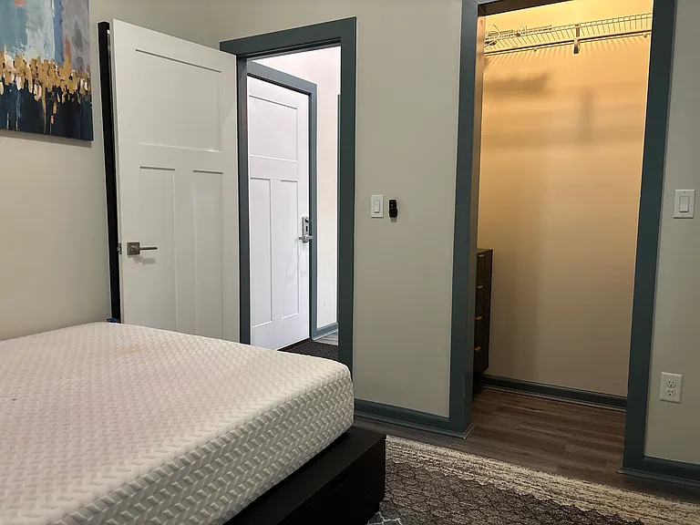 44 E Utica St #1D — Photo 8
