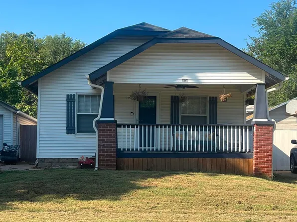 707 W Harvey Ave, Wellington, KS 67152