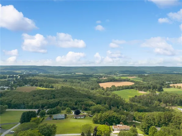144 White Star Way, Jennerstown, PA 15547