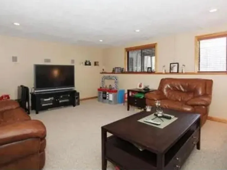 43 Curtis Ave #E — Photo 8