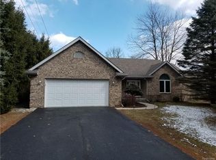 3982 State Rd, Fort Gratiot, MI 48059