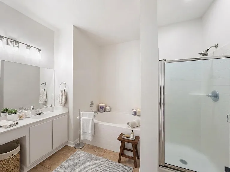923 Shirefield Ln — Photo 23