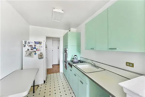 Sold by Exclusive Properties Sotheby's International Realty | media 8