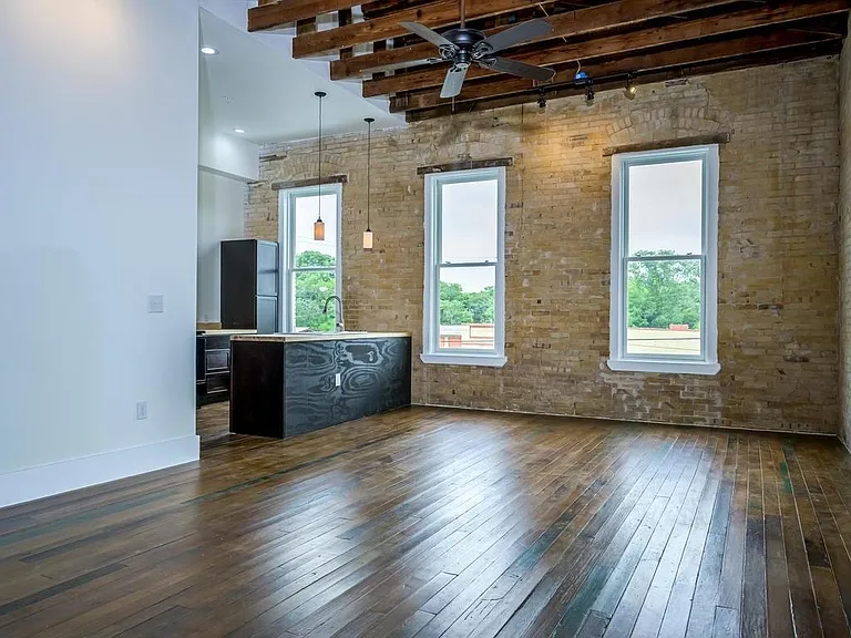 110 S Main St #206 — Photo 17