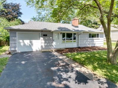 224 N Woodlawn St, Wheaton, IL, 60187