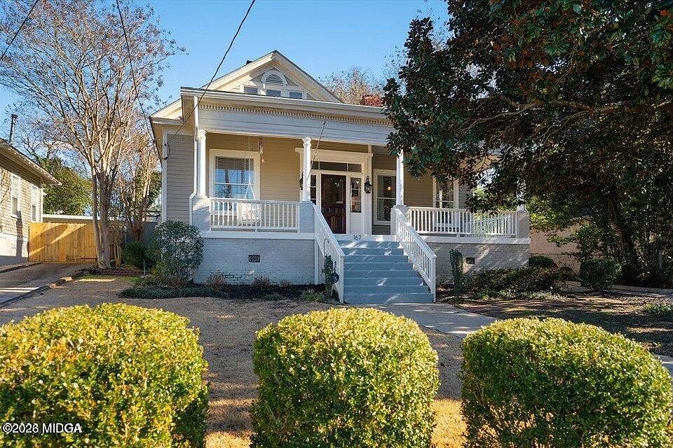1st image of 167 Pierce Ave