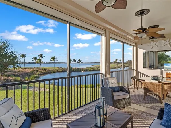 9064 Siesta Bay Dr APT 201, Naples, FL 34120