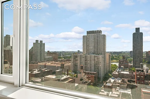 Sold by Compass | media 17