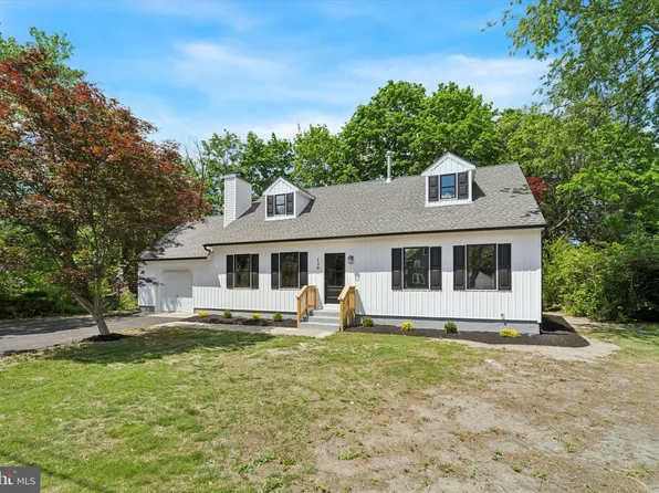 130 Walnut Ave, Pitman, NJ 08071