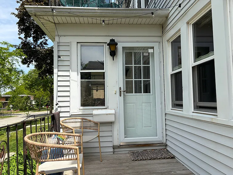 4468 N Larkin St — Photo 18