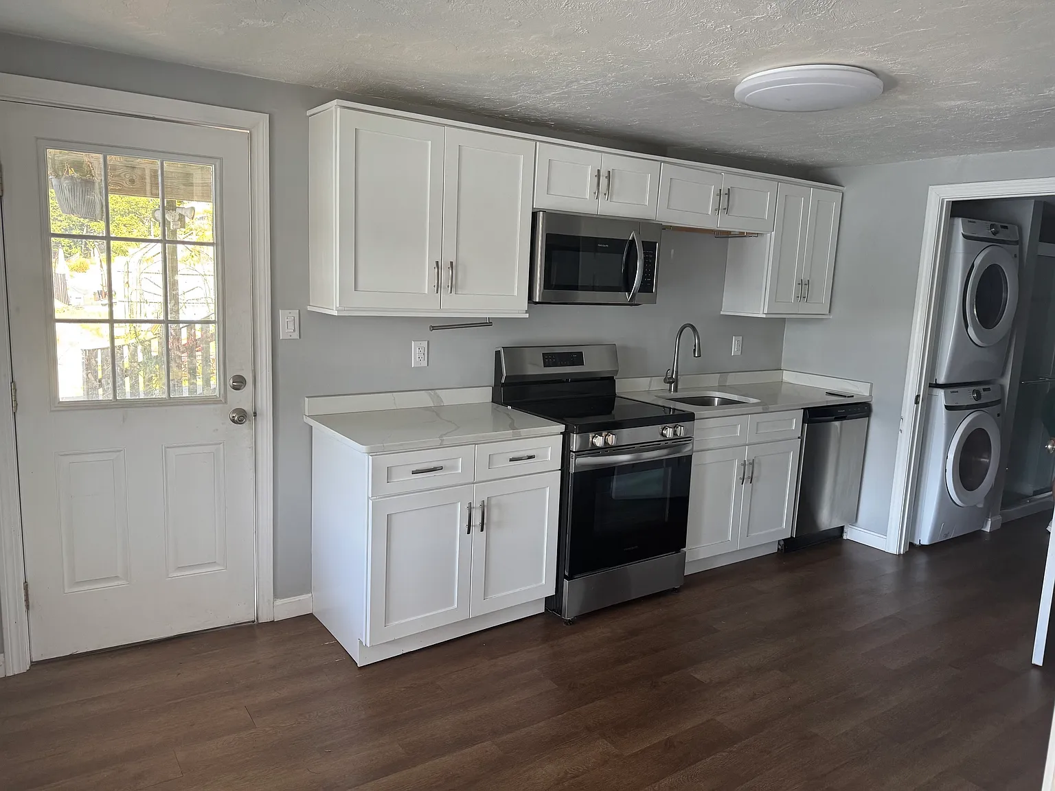 1 bed, $2,200 — Photo 3