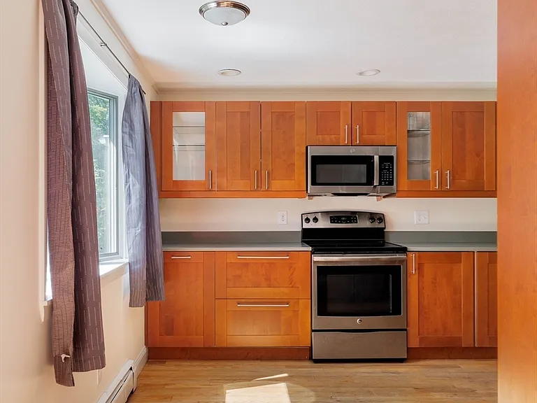 55 Waterhouse St #55 — Photo 18