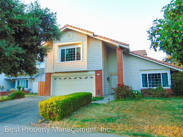 1st image of 32735 Downieville St