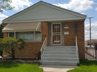 8710 S Albany Ave, Evergreen Park, IL 60805