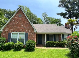 915 Laurel Dr, Flowood, MS 39232