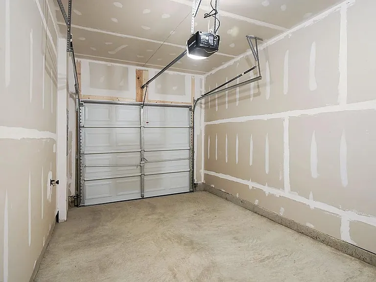 1818 Kellington Ct — Photo 15
