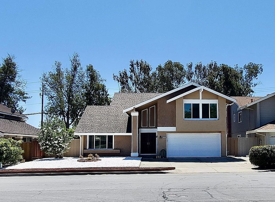 1st image of 4340 Peregrine Way