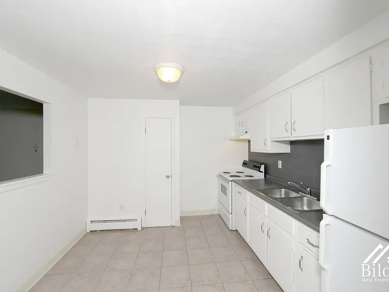 Hillside Terrace Apartments — Photo 94