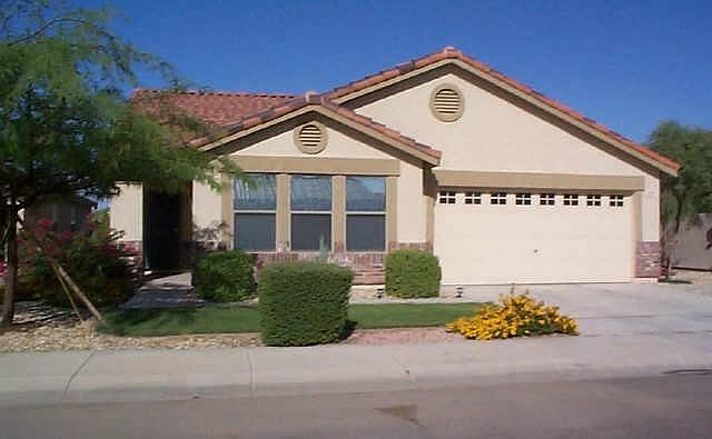 1st image of 589 W Jardin