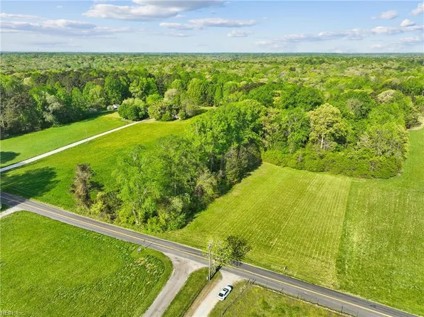 7713 Newman Rd, Williamsburg, VA 23188