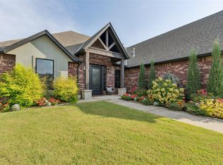 11500 SW 58th St, Mustang, OK 73064