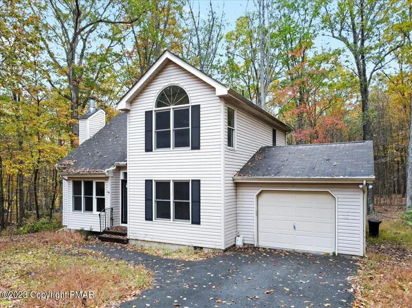 209 Dorchester Dr, Bushkill, PA 18324