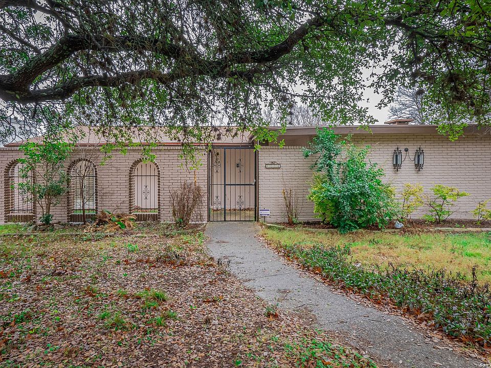 1st image of 4006 Mount Laurel Dr