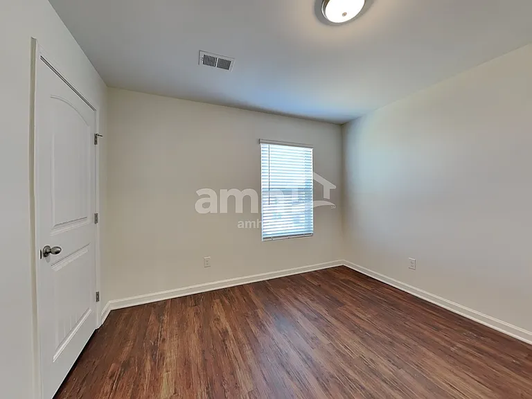 76 Springer Pkwy — Photo 19