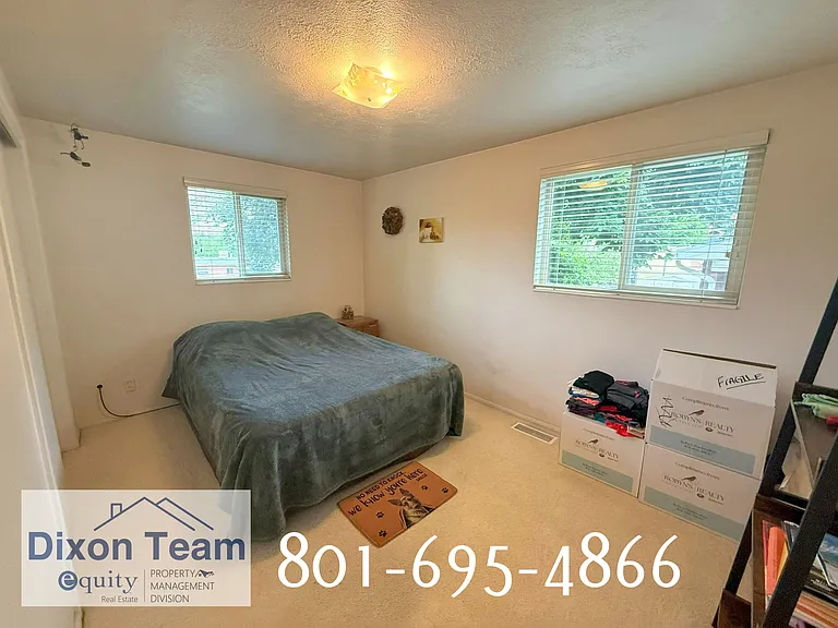 1230 Douglas St — Photo 11