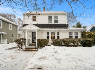 11 Evans Rd, Peabody, MA 01960
