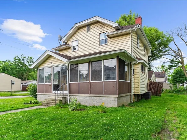 348 Arlington Blvd, Newton Falls, OH 44444