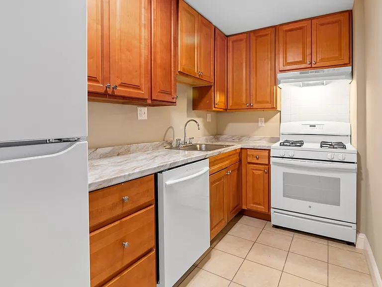 919 Saint Paul St #1 — Photo 13