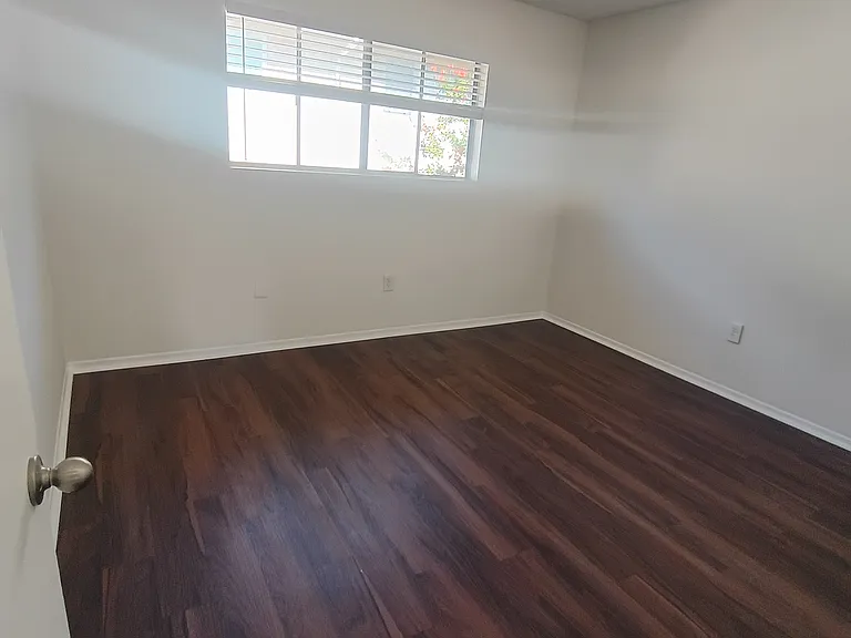 7831 Ellis Ave #4 — Photo 10