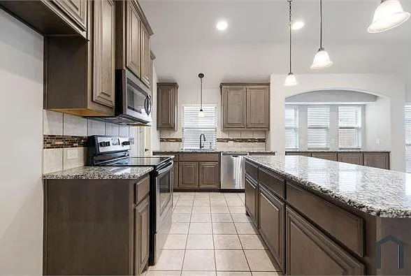4228 Sweet Clover Ln — Photo 5