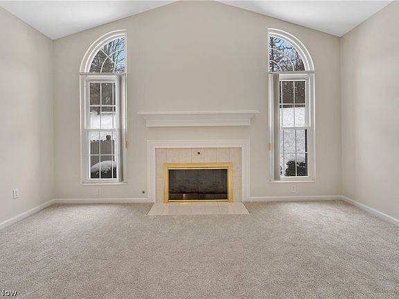 4th image of 242 Wilcox Rd