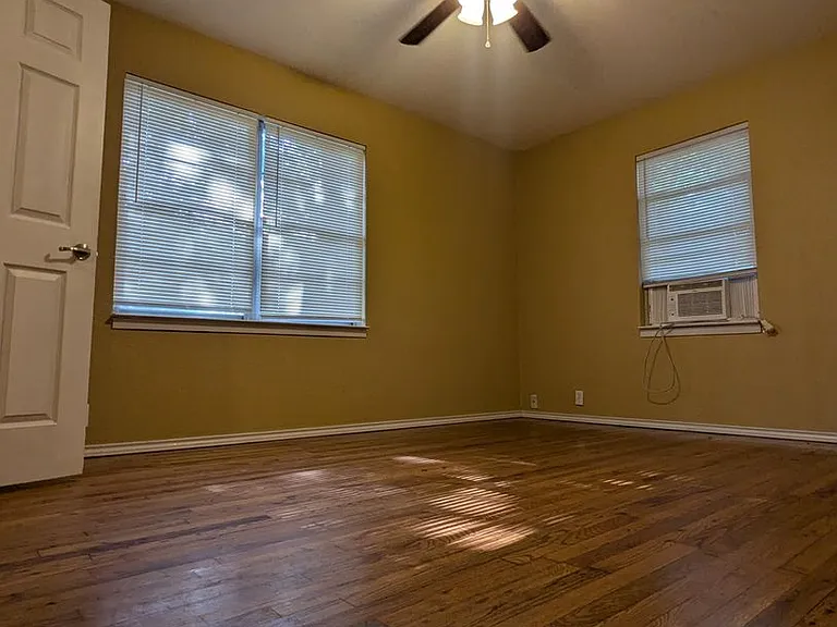 912 Red Bud Dr — Photo 3